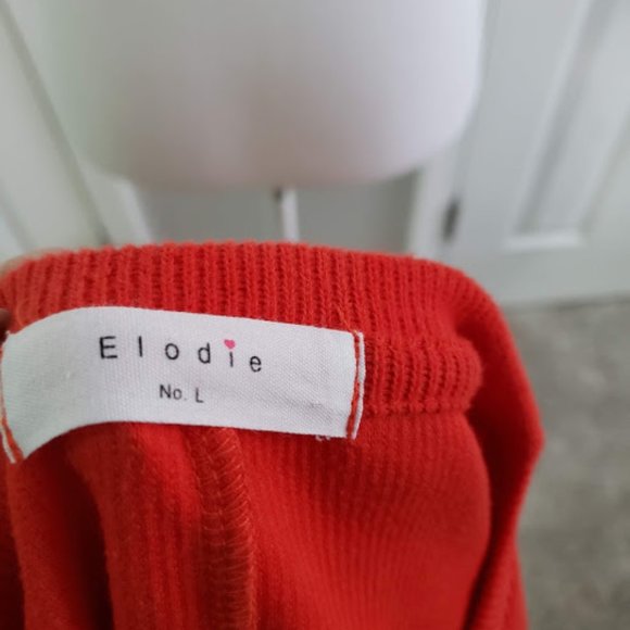 Elodie Red Top SZ L NWOT - Picture 5 of 5